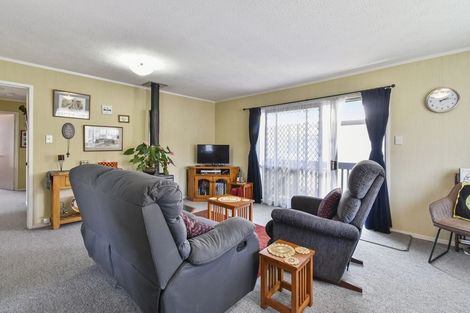 Photo of property in 2/33 Pah Road, Papatoetoe, Auckland, 2025