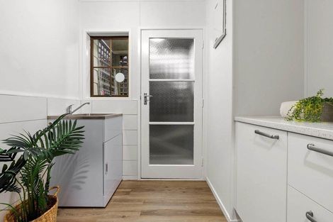 Photo of property in 28 Mcquarrie Avenue, Wattle Downs, Auckland, 2103