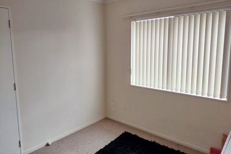 Photo of property in 18 Pyramid Place, Glen Eden, Auckland, 0602