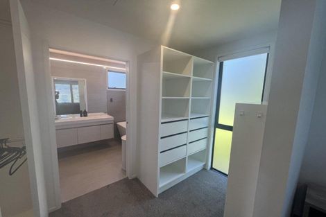 Photo of property in 42 Gilbert Street, New Plymouth, 4310