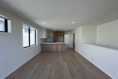 Photo of property in 7/23 Makomako Drive, Orewa, 0931