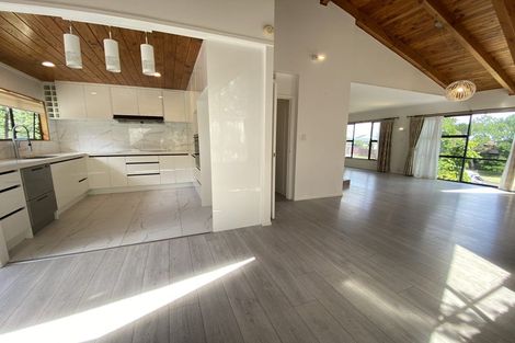 Photo of property in 36 Murvale Drive, Bucklands Beach, Auckland, 2014