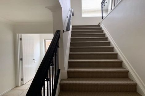 Photo of property in 7 Lissleton Drive, East Tamaki, Auckland, 2013