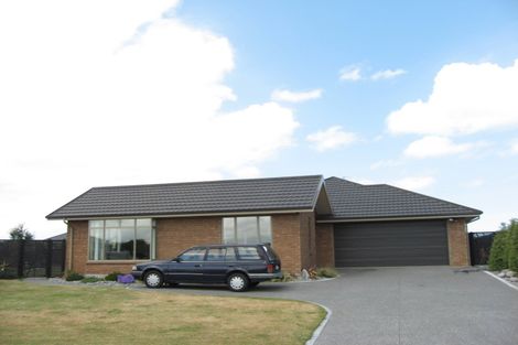 Photo of property in 8 Belgrove Place, Parklands, Christchurch, 8083