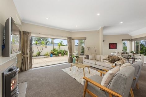 Photo of property in 2 Oldfield Court, Huntington, Hamilton, 3210