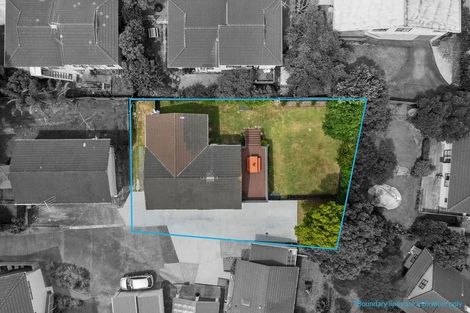 Photo of property in 2/61a Target Road, Totara Vale, Auckland, 0629