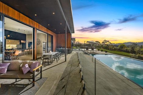 Photo of property in 33 Fernielea Drive, Riverhead, 0793