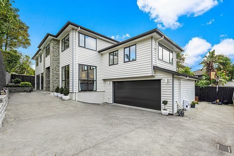 Photo of property in 34a Lyons Avenue, Murrays Bay, Auckland, 0630