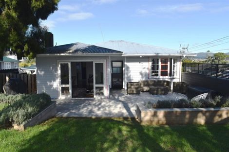Photo of property in 1/19 Alma Street, Te Atatu South, Auckland, 0610