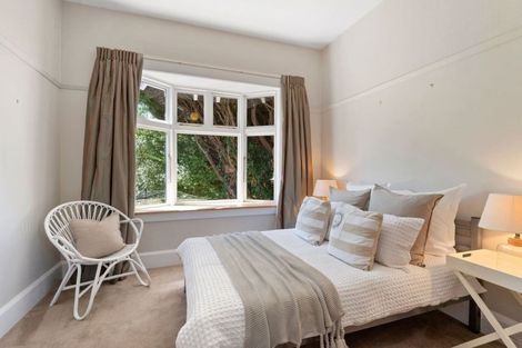 Photo of property in 96 Dyers Pass Road, Cashmere, Christchurch, 8022