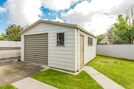 Photo of property in 12 Bignell Street, Gonville, Whanganui, 4501