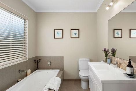 Photo of property in 12 Hilldale Crescent, Kuaotunu West, Whitianga, 3592