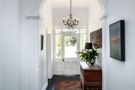 Photo of property in 250 Main Street, Greytown, 5712