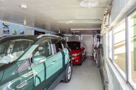 Photo of property in 15 Arthur Street, Holmes Hill, Oamaru, 9401