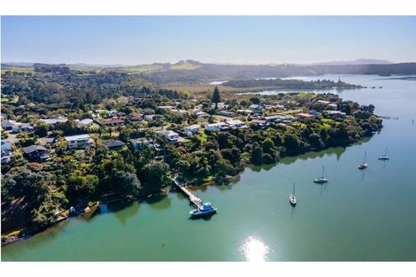 Photo of property in 34 Rangitane Loop Road, Kerikeri, 0294