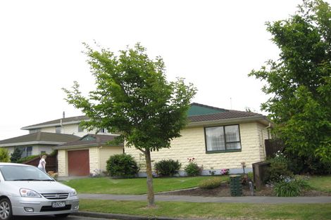 Photo of property in 32 Cowes Street, Avondale, Christchurch, 8061