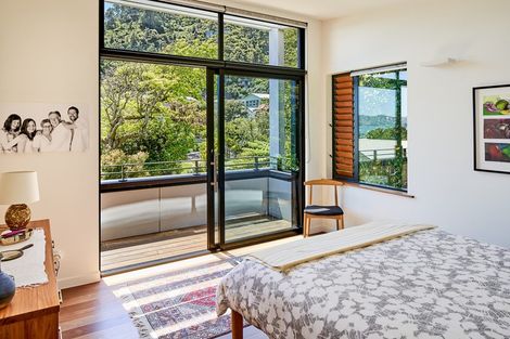 Photo of property in 4 Marama Terrace, Eastbourne, Lower Hutt, 5013