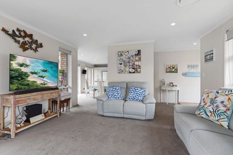 Photo of property in 65 Carrington Drive, Papamoa Beach, Papamoa, 3118