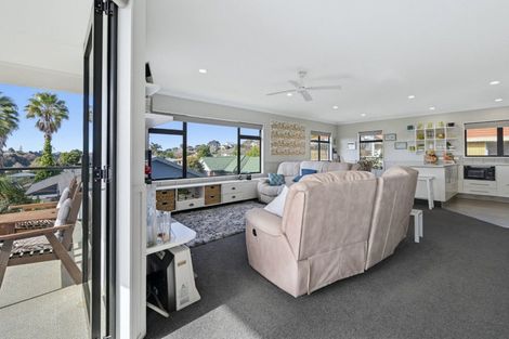 Photo of property in 6a Taramea Rise, Pyes Pa, Tauranga, 3112