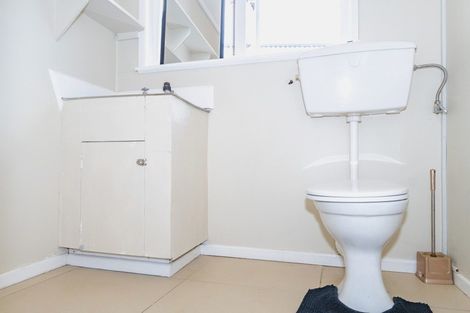 Photo of property in 16 Bettina Place, Manurewa, Auckland, 2102