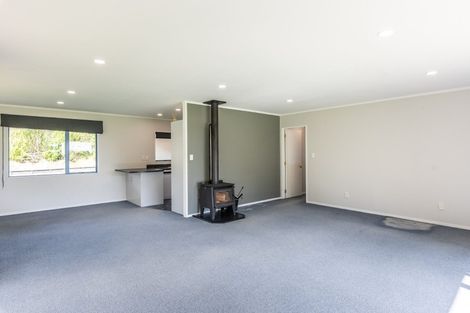 Photo of property in 2 Wallace Loop Road, Koputaroa, Levin, 5571