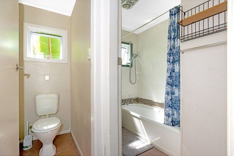 Photo of property in 59 Lyell Road, Outer Kaiti, Gisborne, 4010