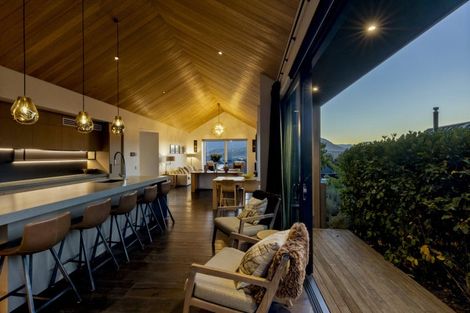 Photo of property in 31 Falconer Rise, Jacks Point, Queenstown, 9371