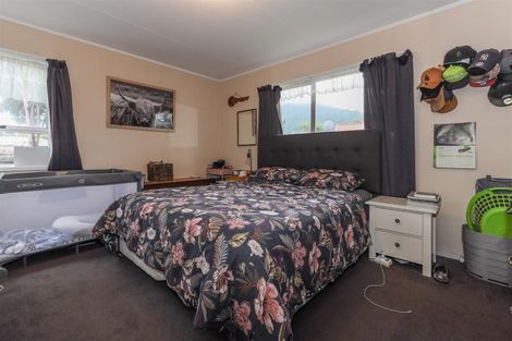 Photo of property in 5 Onyx Place, Pukehangi, Rotorua, 3015