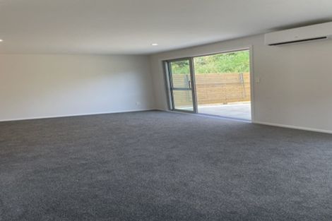 Photo of property in 11 Cartographer Way, Whitby, Porirua, 5024