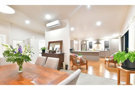 Photo of property in 26 Bayview Park Lane, Orewa, 0931