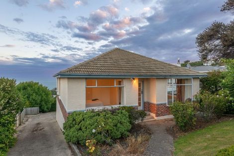 Photo of property in 149 Easther Crescent, Kew, Dunedin, 9012