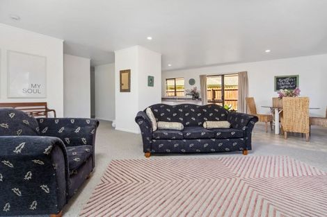 Photo of property in 1 Frank Bunce Grove, Flat Bush, Auckland, 2019