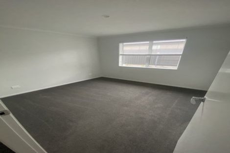 Photo of property in 10 Pioneer Crescent, Omokoroa, 3114