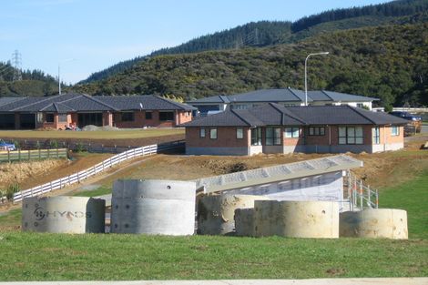 Photo of property in 84 Kirton Drive, Riverstone Terraces, Upper Hutt, 5018