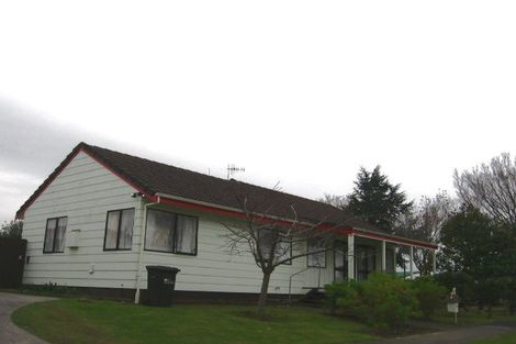 Photo of property in 22 Rosedale Crescent, Cloverlea, Palmerston North, 4412