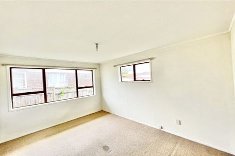 Photo of property in 1/45 Blacklock Avenue, Henderson, Auckland, 0612