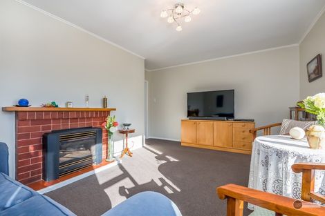Photo of property in 15 Fleet Street, Naenae, Lower Hutt, 5011