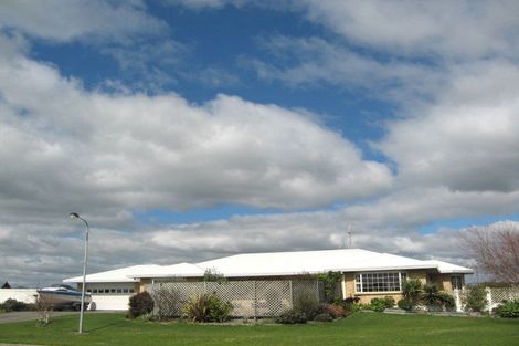 Photo of property in 24 Ohiwa Parade, Ohope, 3121