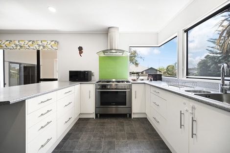 Photo of property in 93 Endeavour Avenue, Flagstaff, Hamilton, 3210