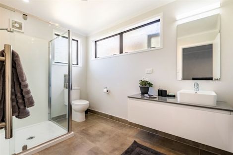 Photo of property in 27 Waipa Street, Birkenhead, Auckland, 0626