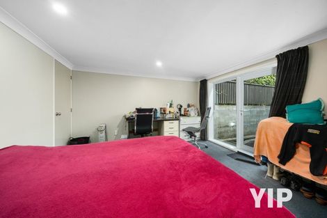 Photo of property in 15 Robert Street, Newlands, Wellington, 6037