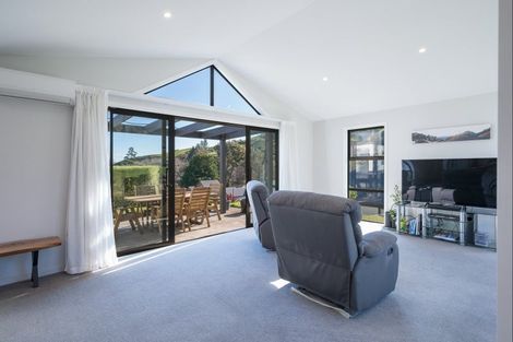 Photo of property in 10 Old Farm Road, Stoke, Nelson, 7011