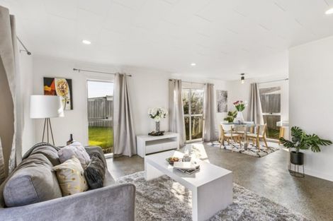 Photo of property in 21 Calthorp Close, Favona, Auckland, 2024