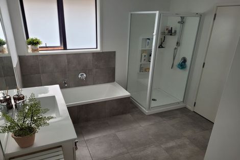 Photo of property in 31 Pyes Pa Road, Pyes Pa, Tauranga, 3112