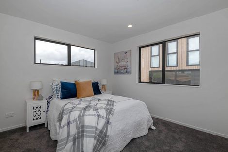 Photo of property in 10 Rockpool Road, Orewa, 0931