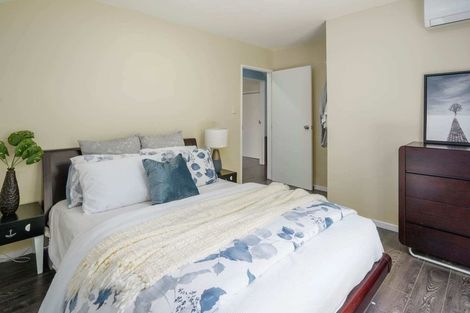 Photo of property in 32 Benchmark Drive, Massey, Auckland, 0614