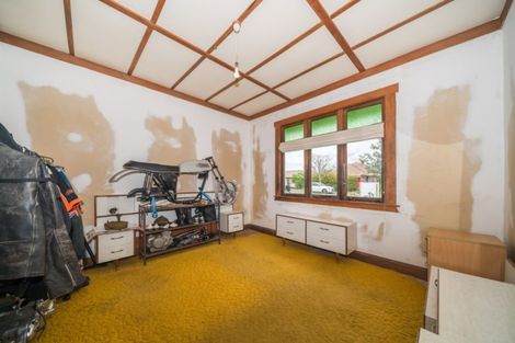 Photo of property in 60 Weston Avenue, Roslyn, Palmerston North, 4414