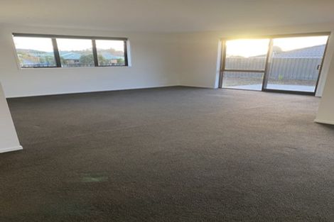 Photo of property in 8 Albatross Lane, Welcome Bay, Tauranga, 3112
