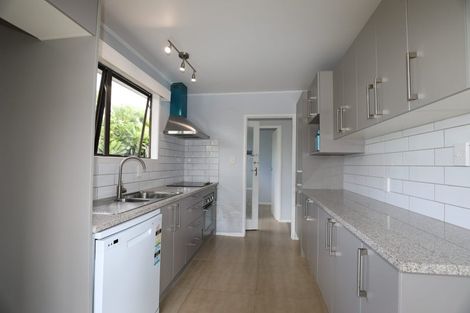 Photo of property in 34 Jandell Crescent, Bucklands Beach, Auckland, 2014