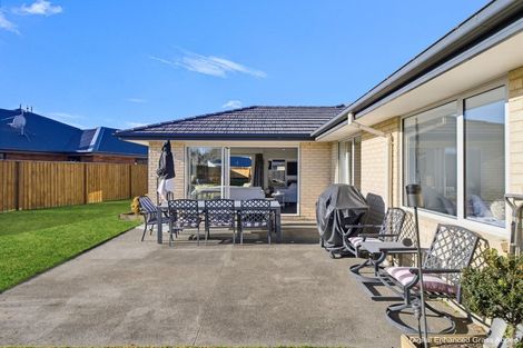 Photo of property in 25 Gilchrist Place, Kaiapoi, 7630
